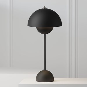 black-lamp-1.jpg
